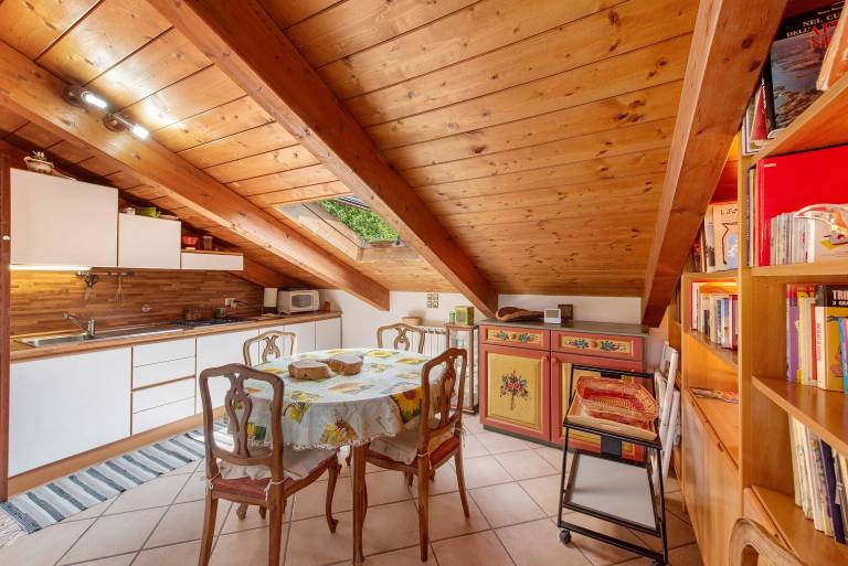 Country House 'La Liguria Tra Gli Ulivi 2' with Mountain View, Wi-Fi, and Air Conditioning — photo 3