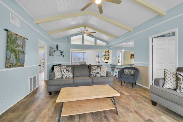 Coastline Views! Jamaica Beach Home w/ Foosball — photo 2