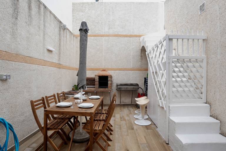 Fully equipped vacation home with patio, fast internet & barbecue | City view | Good for workation | Pets allowed in Cádiz