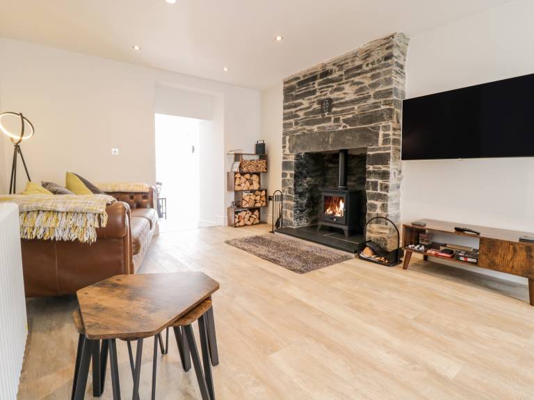 Fully equipped pleasant cottage with yard | Pet-friendly — photo 3