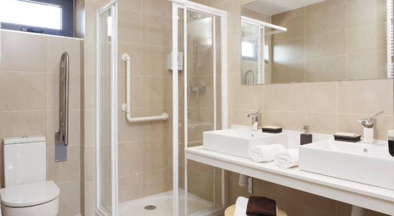Charming serviced apartment with patio & garden | Pets are welcome — photo 2