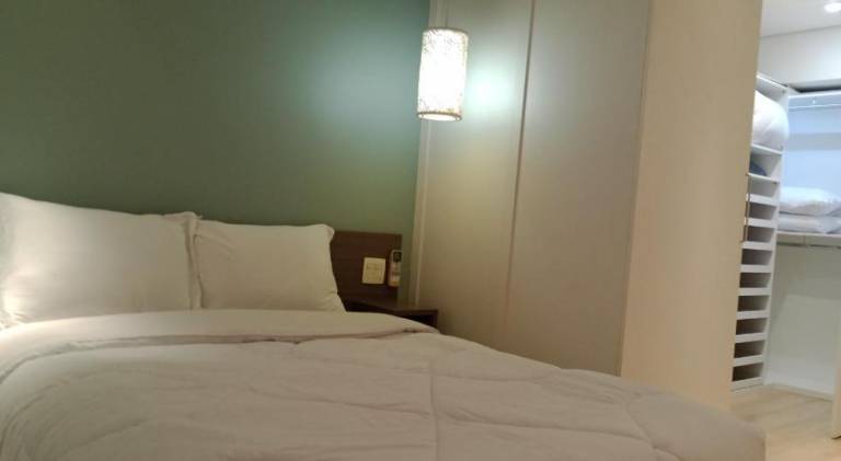 Apartment with pool — photo 2