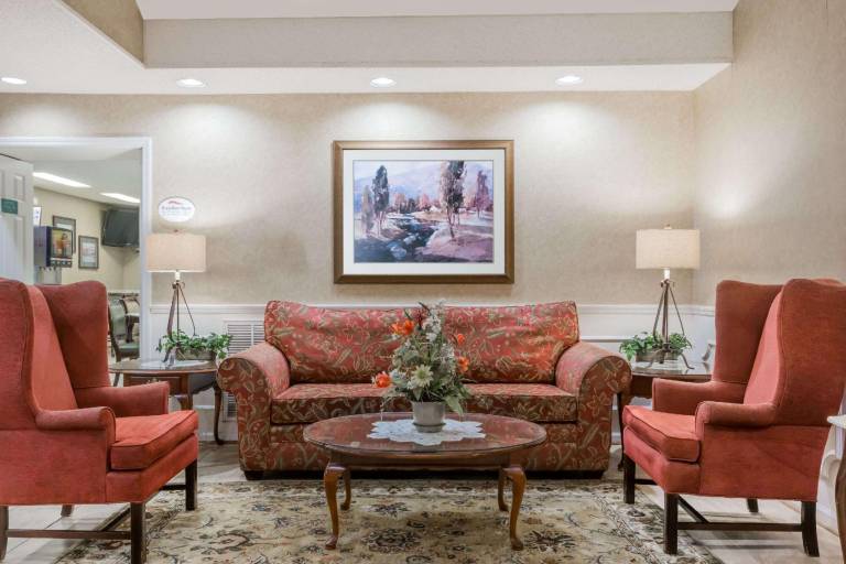 Baymont by Wyndham Waycross — photo 5