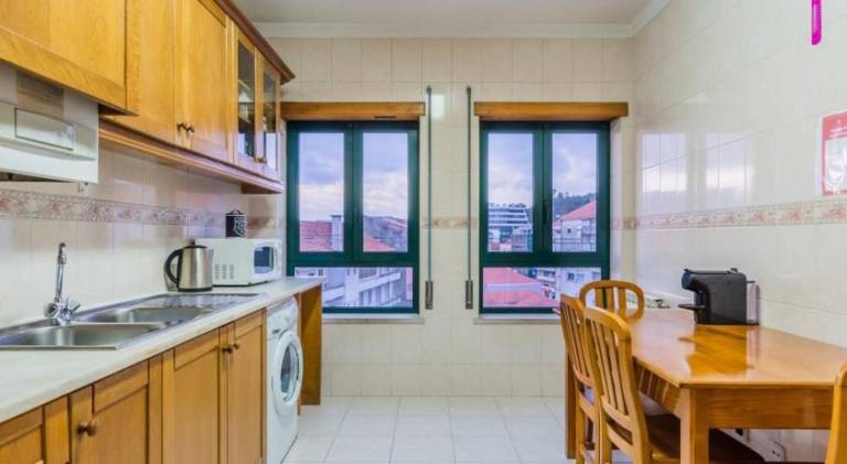 Rental apartment | Close to Monastery of Santa Cruz | Good for workation | Pets are welcome — photo 4