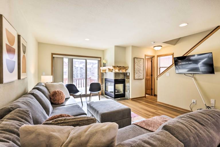 Winter Park Townhome w/ Hot Tub, Ski Shuttle! — photo 4
