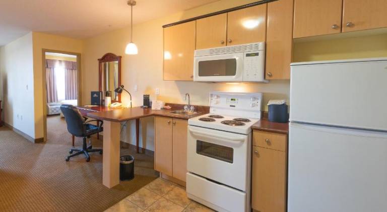 Days Inn by Wyndham Bonnyville — photo 3