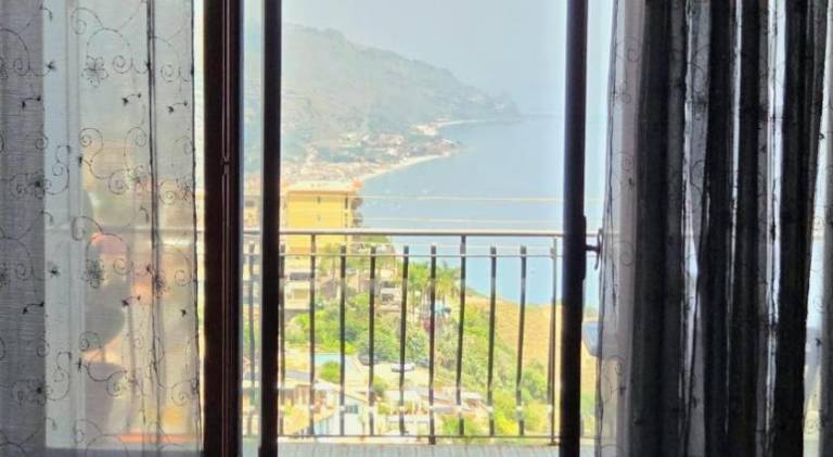 Holiday apartment with 4 rooms for 8 persons — photo 2