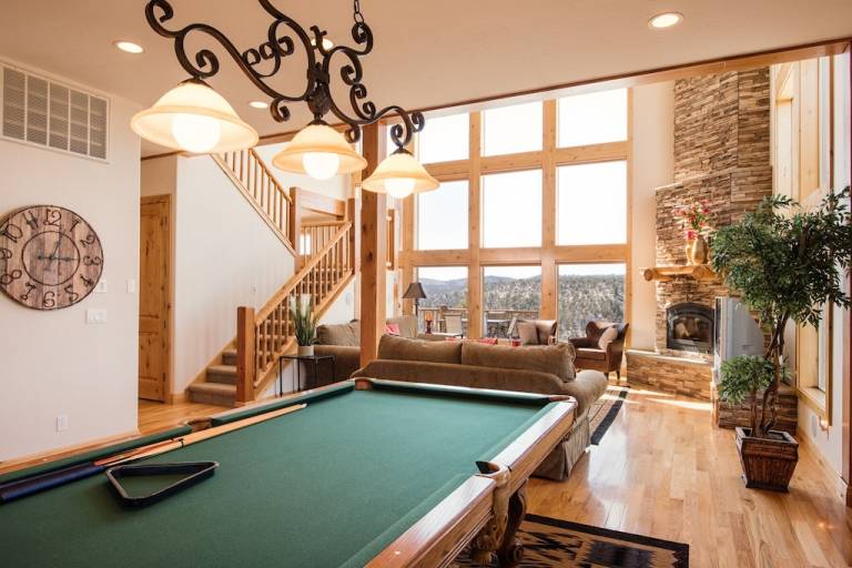 Lodge Springdale