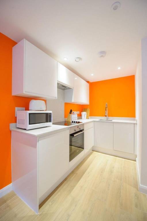 Alison Court — photo 3