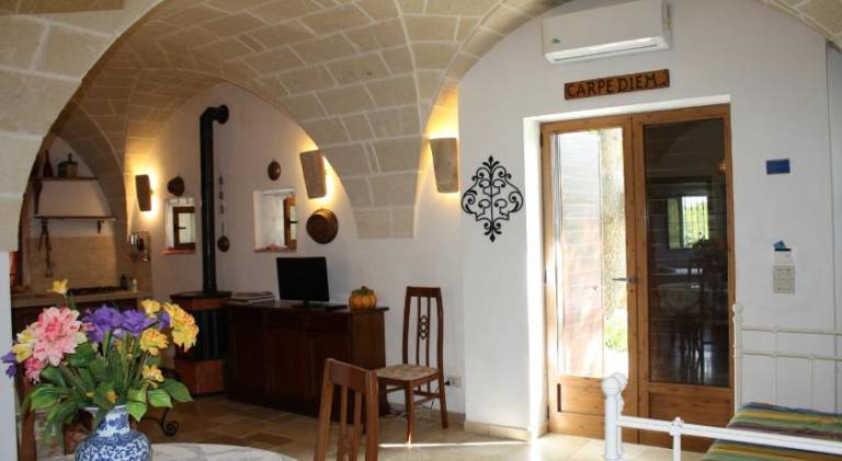 Holiday apartment with garden, terrace & private pool — photo 4