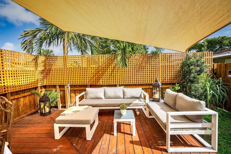 Hus North Miami Beach