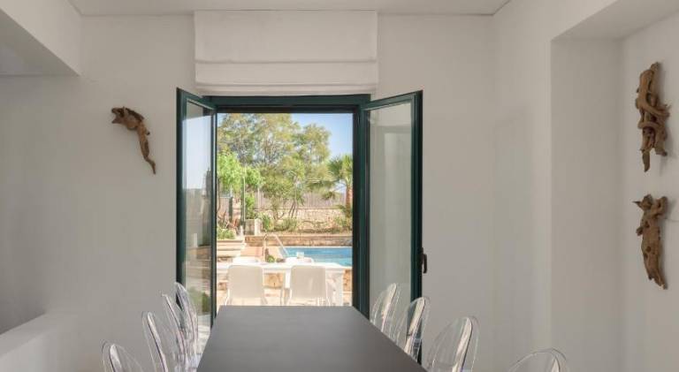 Fully equipped wonderful villa with garden, BBQ & private pool | Next to the beach | Suitable for remote work | Pets allowed — photo 3