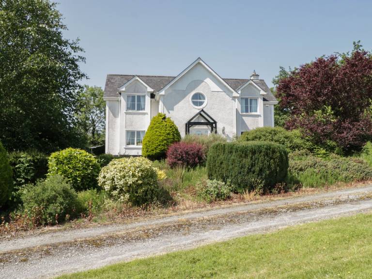 Cottage Corryard