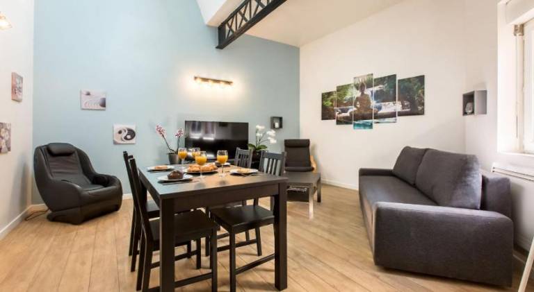 Holiday apartment with 1 room for 4 persons in Tourcoing