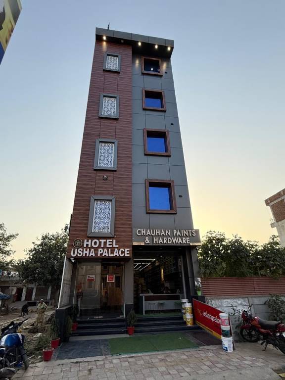 Hotel Usha Palace