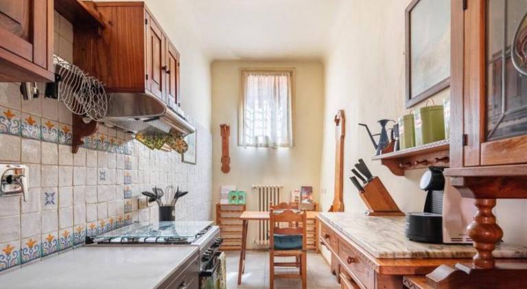 Holiday apartment | Close to Two Towers — photo 3