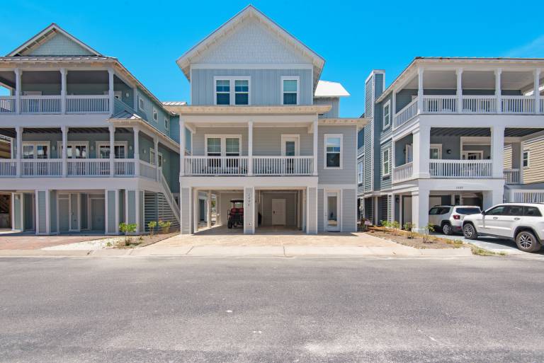 Fully equipped vacation home with pool, barbeque & jacuzzi | Beach nearby | Dogs allowed — photo 2