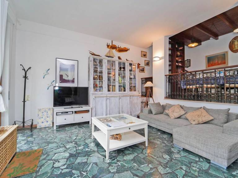Child-friendly holiday apartment with yard & terrace | Pet-friendly — photo 2