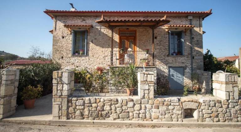 Wonderful house | Dogs allowed in Aigialeia