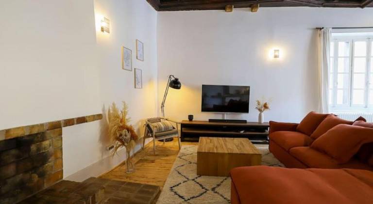 Rental apartment with 2 rooms for 5 persons — photo 2