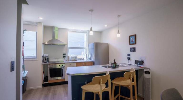 Rental apartment with hot tub | Next to Auckland Art Gallery Toi o Tāmaki — photo 4