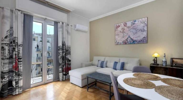 Pleasant rental apartment with terrace | Good for workation | Dogs allowed in Athens