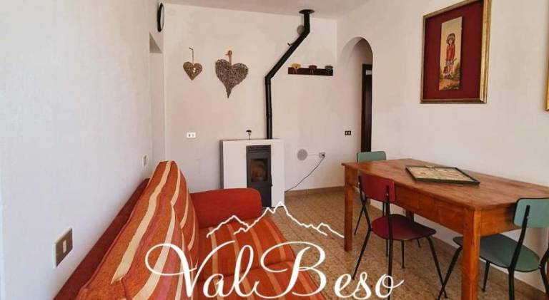 Holiday apartment with 2 rooms for 4 persons in Carrara