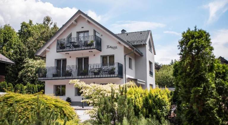 Serviced apartment with garden | Suitable for remote work in Bled