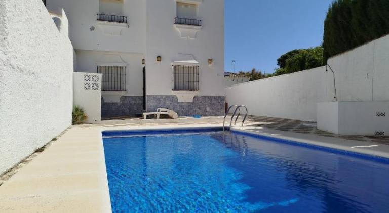 Villa Duplex 3 Bedrooms, 400 M to the beach, Pool in Chiclana de la Frontera