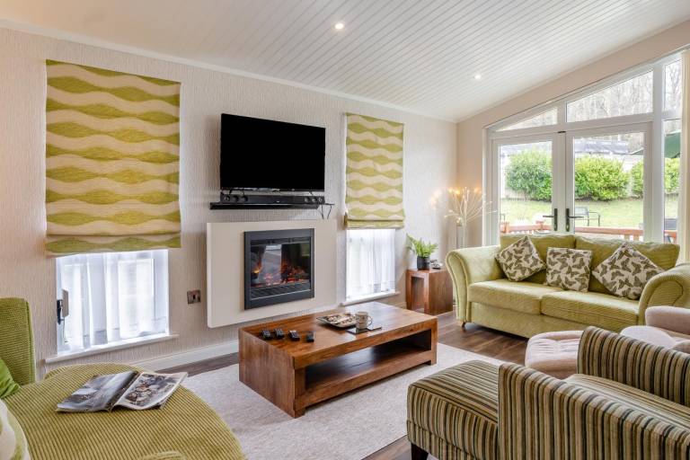 2 Bed in Gilfachrheda oc b30905