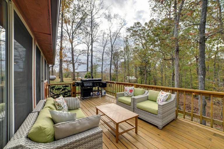 Cadiz Vacation Home w/ Deck: Walk to Lake Barkley — photo 2