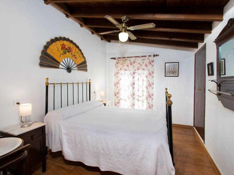 Fully equipped pleasant house with yard, patio & private pool | Mountain view | Pets are welcome — photo 5