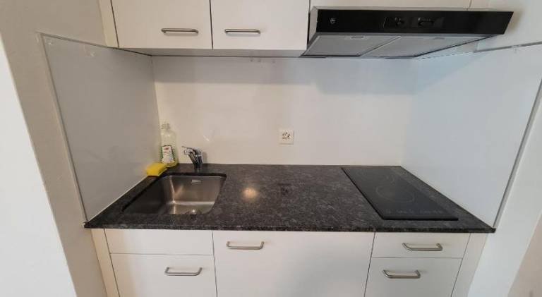 City Center Zurich Downtown Apartments next to Zurich HB Main Train Station NEU - Self Checkin — photo 4