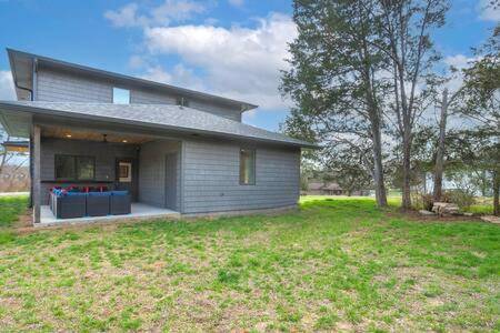 Vacation home with garden — photo 5