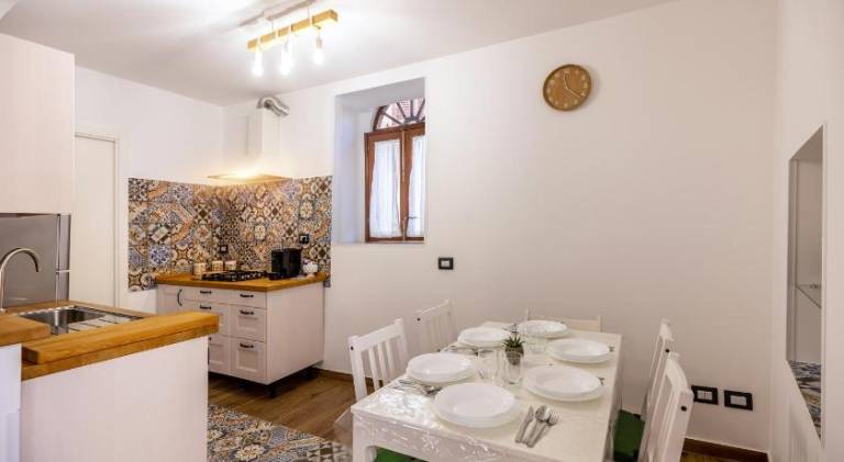 Holiday apartment with 2 rooms for 6 persons — photo 2