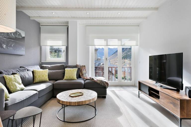 Family-friendly wonderful apartment with fast internet | Mountain view | Next to the ski | Pet-friendly — photo 4