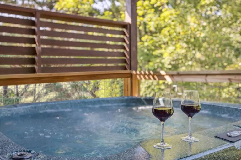Beauty By The River Lodge by Beyond Expectations — photo 3