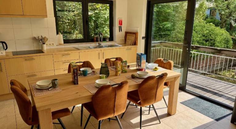 Fully equipped lovely house with BBQ, garden & patio | Good for workation | Dogs allowed — photo 5