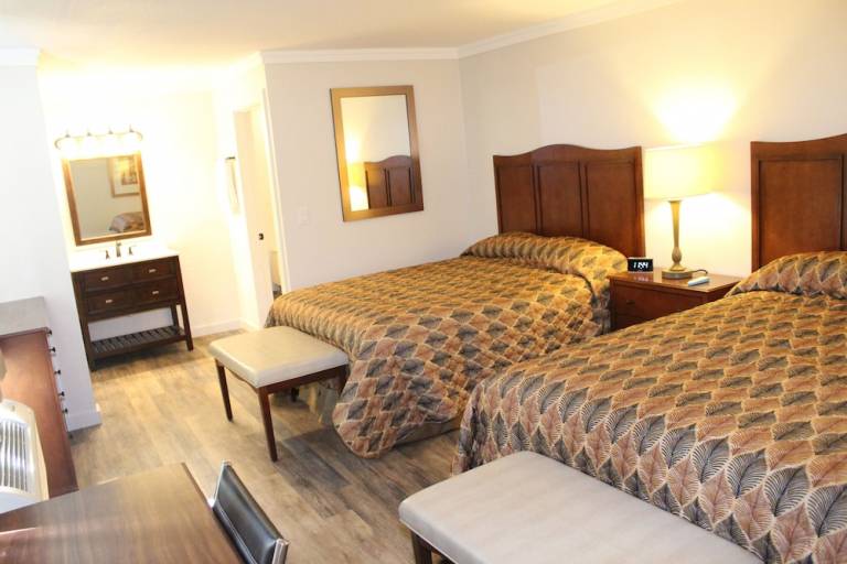 Motel  Garberville