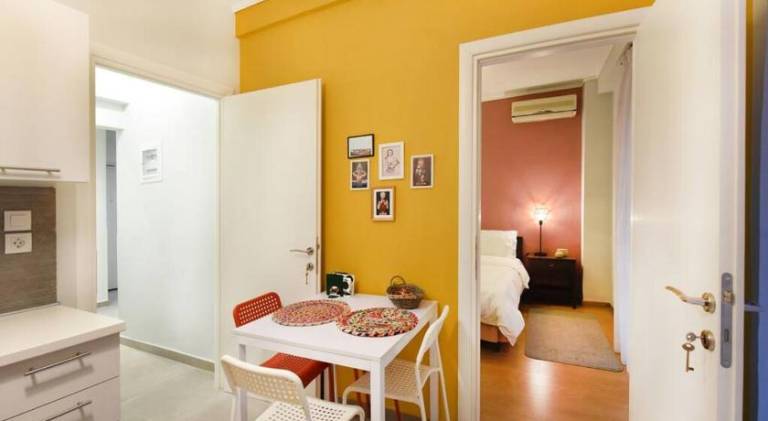 The Muse, colorful cozy flat on Mitropoleos Downtown — photo 3