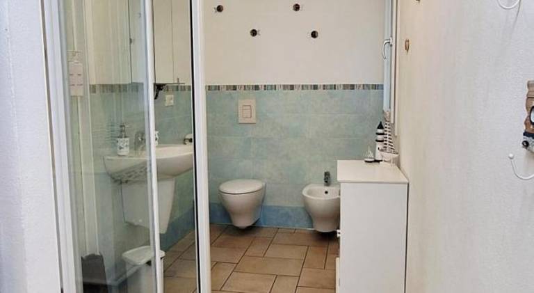 Apartment with 2 rooms for 5 persons — photo 3