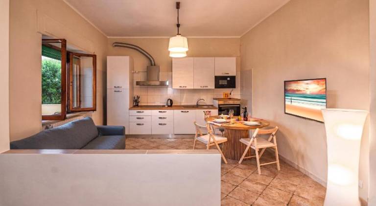 Holiday apartment with 2 rooms for 5 persons — photo 2