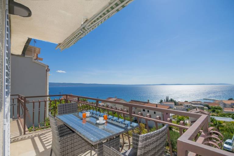 Apartment Podstrana