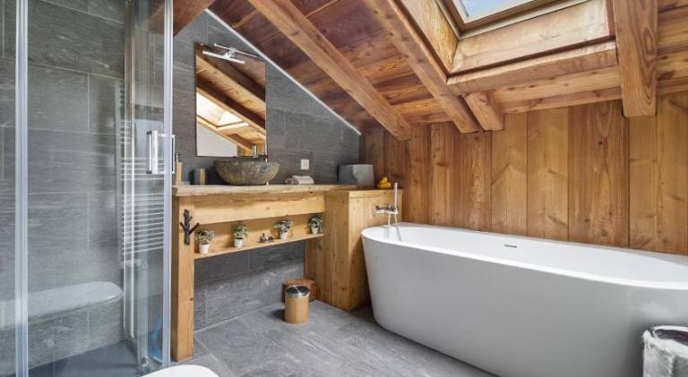 Fully equipped chalet with garden & patio | Pets are welcome — photo 2