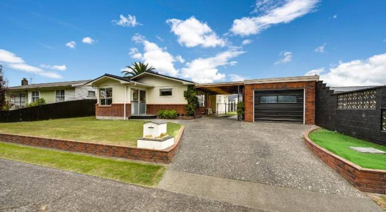 Vacation home with 3 rooms for 6 persons in Napier