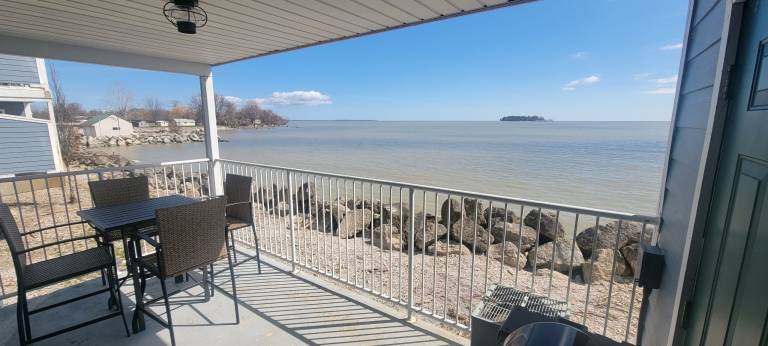 Condo  Pelee Island