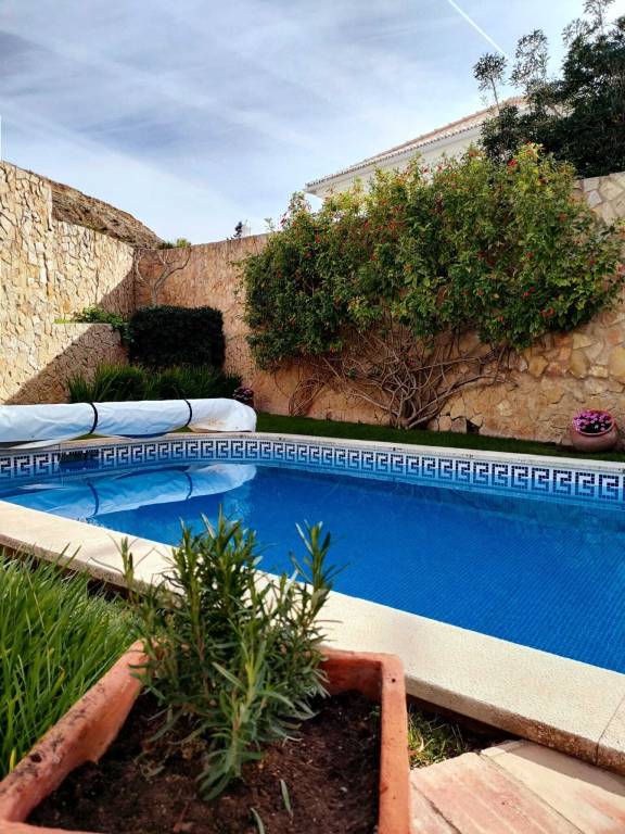 Villa  Espiche