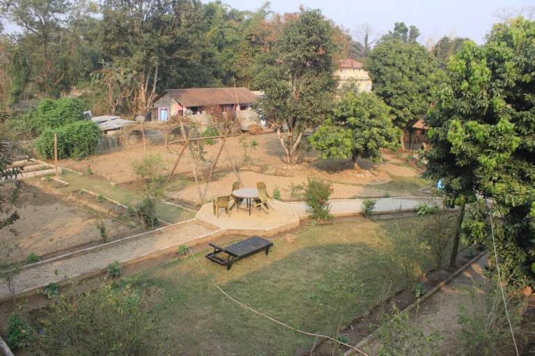 House Sauraha