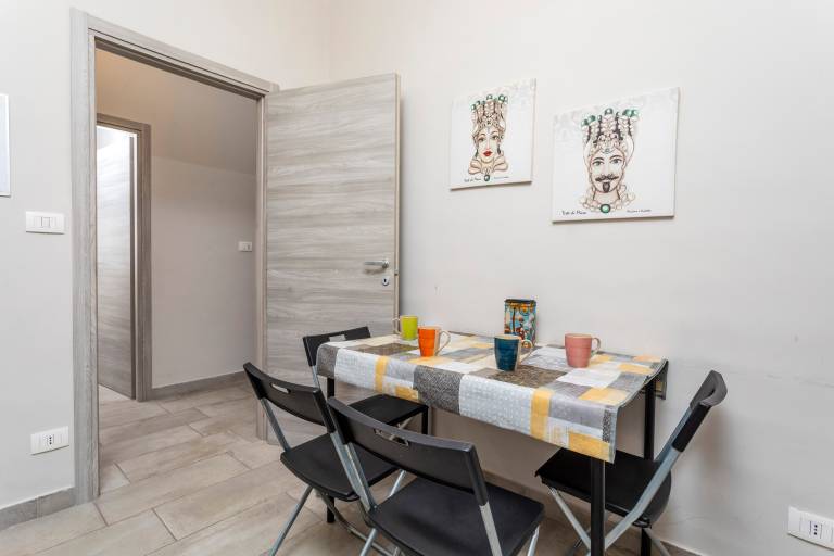 Apartment 'Holiday Home Castello' with Sea View, Wi-Fi and Air Conditioning — photo 3