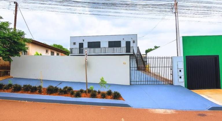 Apartamento Mobiliado Barato para Alugar em Cascavel, Garagem Inclusa! in Cascavel